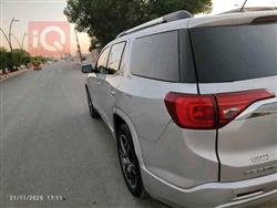 جي ام سي اكاديا